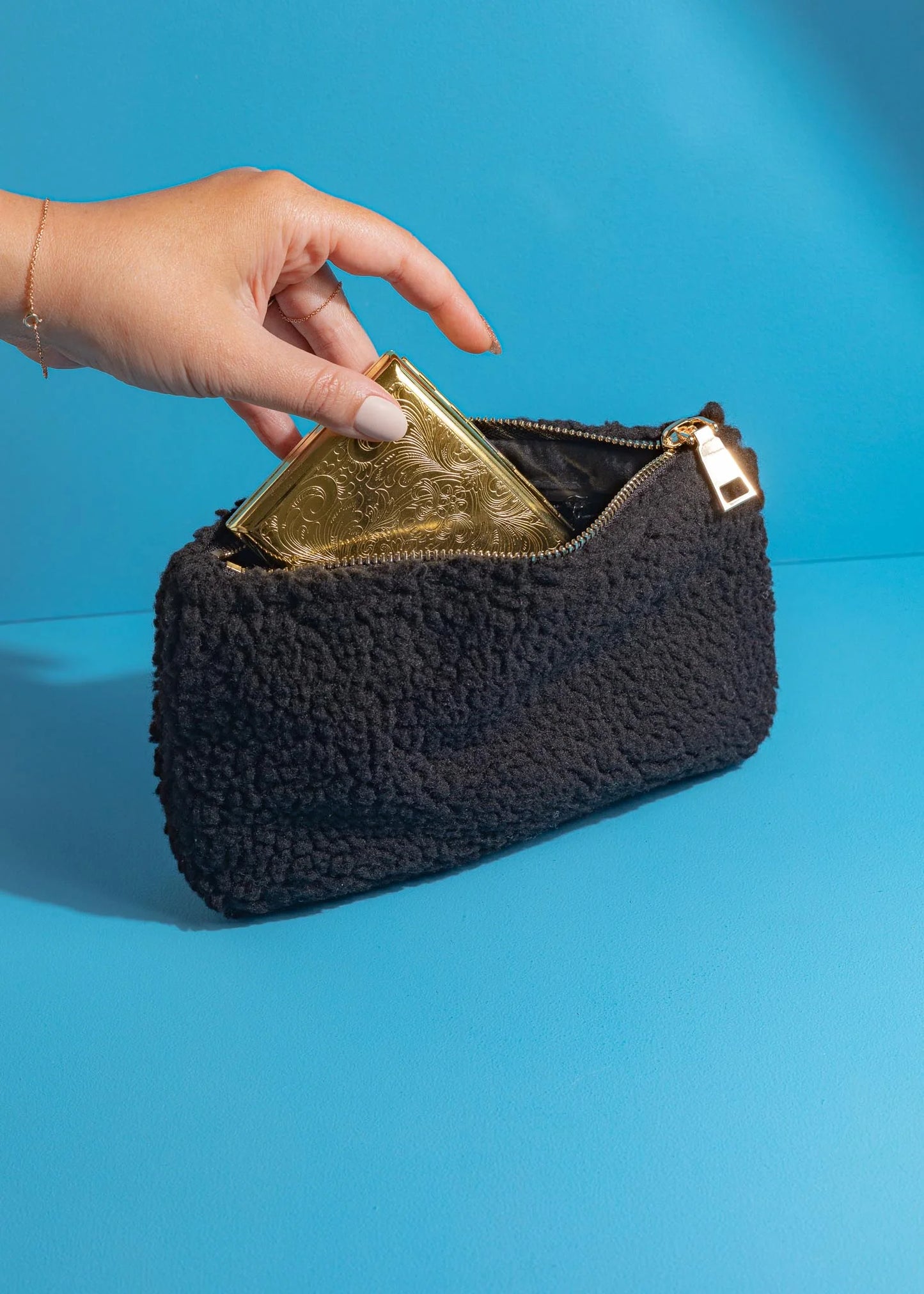 Cozy Odor-Proof Pouch